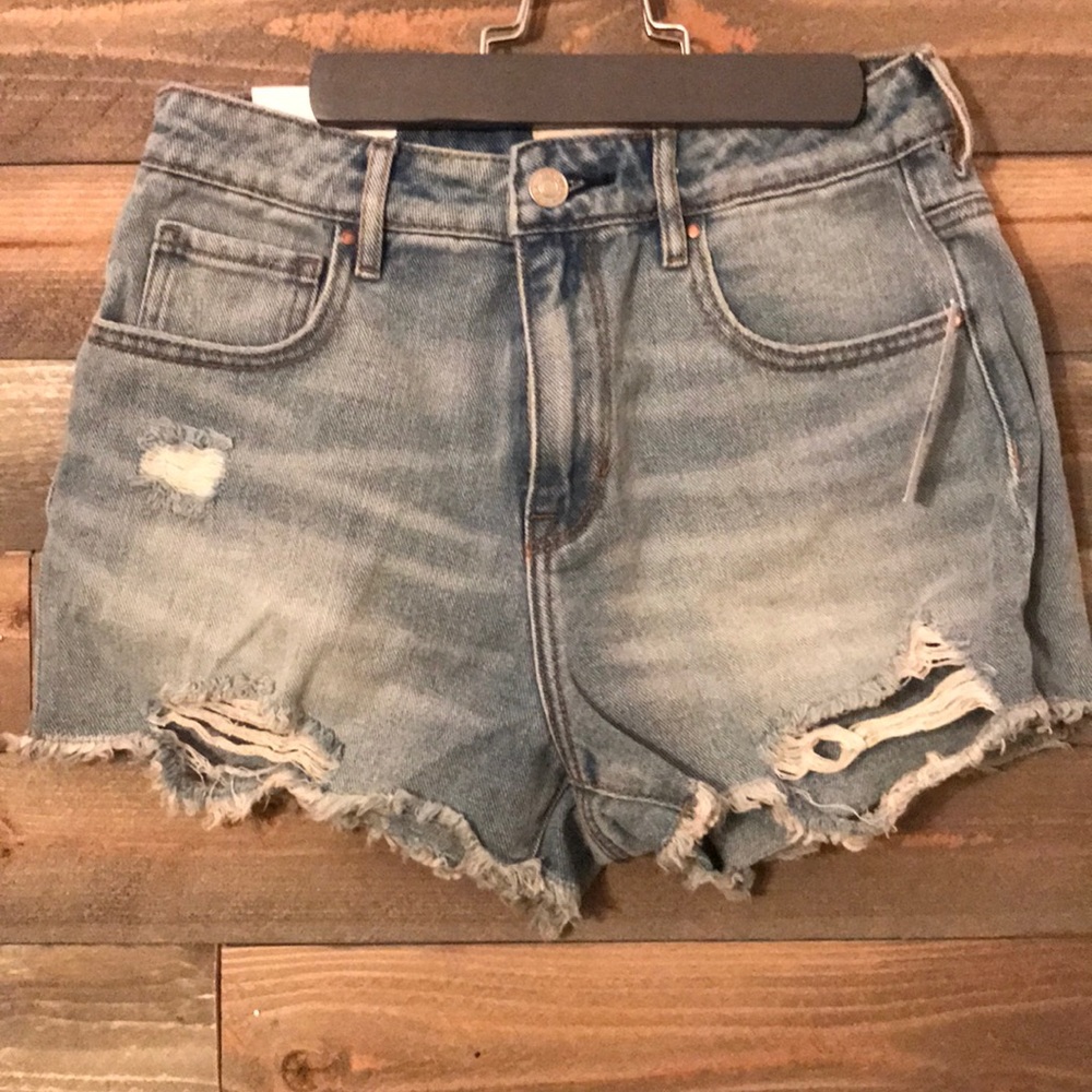 Light blue, high rise short